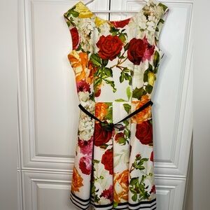 EUC Julian Taylor Size 14 Sleeveless Fit and Flare Dress Cream with Roses Belt